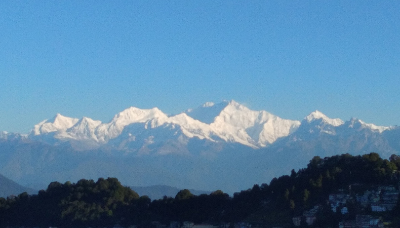 Sandakphu Phalut Gurdum Winter Trek cum Training Programme 2024 (By ...